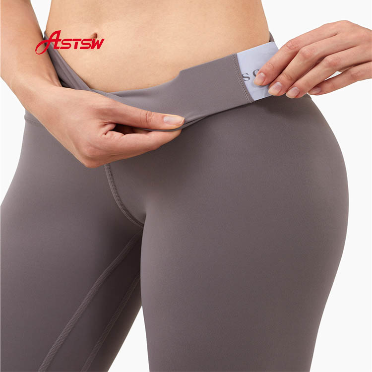 Butt-Lifting Tight Yoga Pants